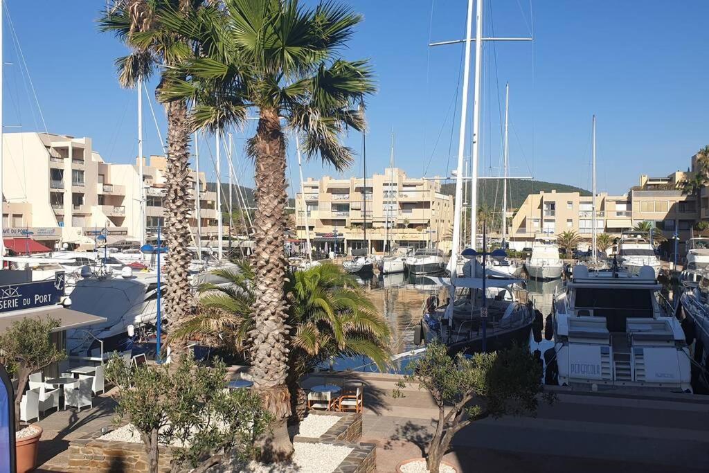 Face Mer Entre Plage Et Marina Bormes-les-Mimosas Bagian luar foto